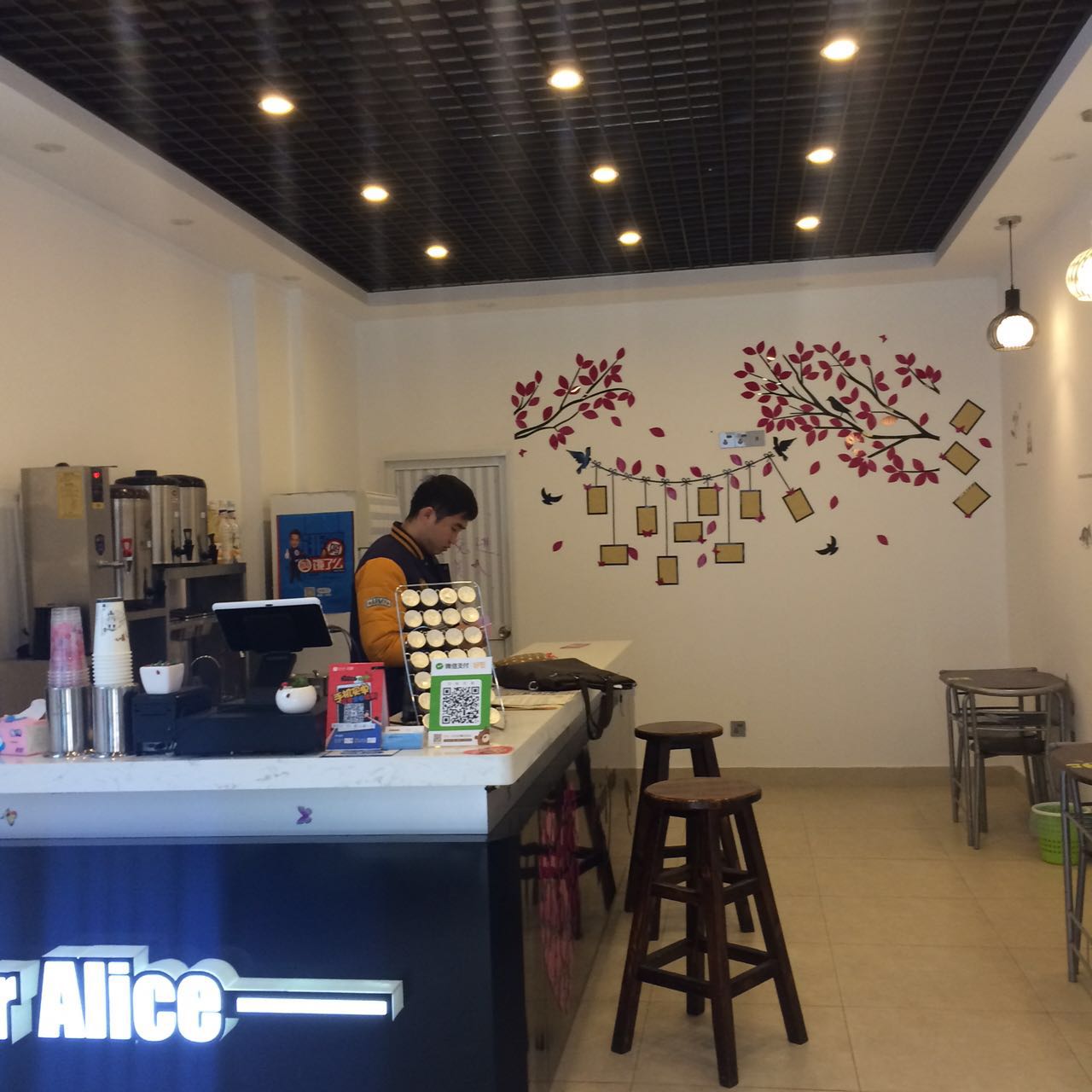 �������̲���Ʒ��ͼ�ת��   �ѳɽ�  ת�����ڣ�38��