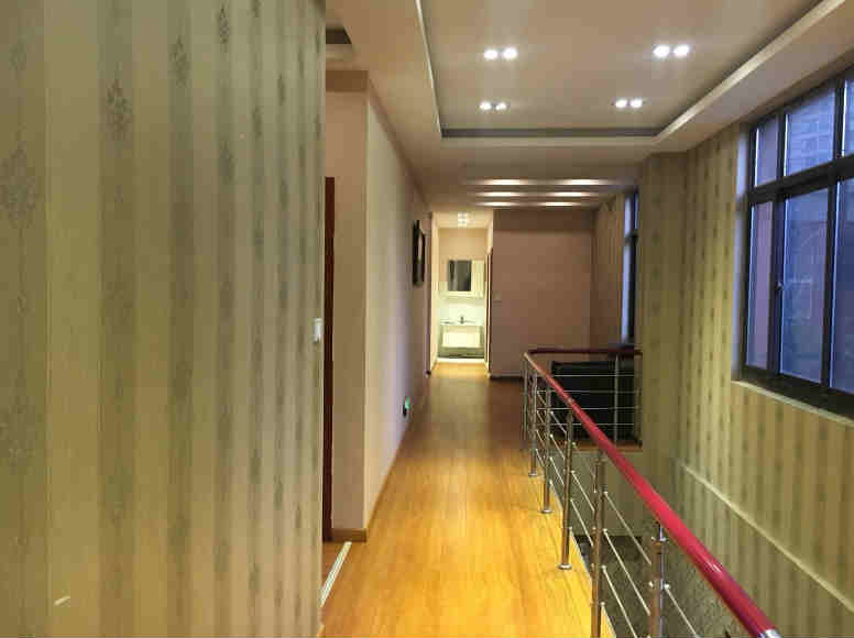 ��¥��㹫԰���Ƶ�ת��  ��ת��