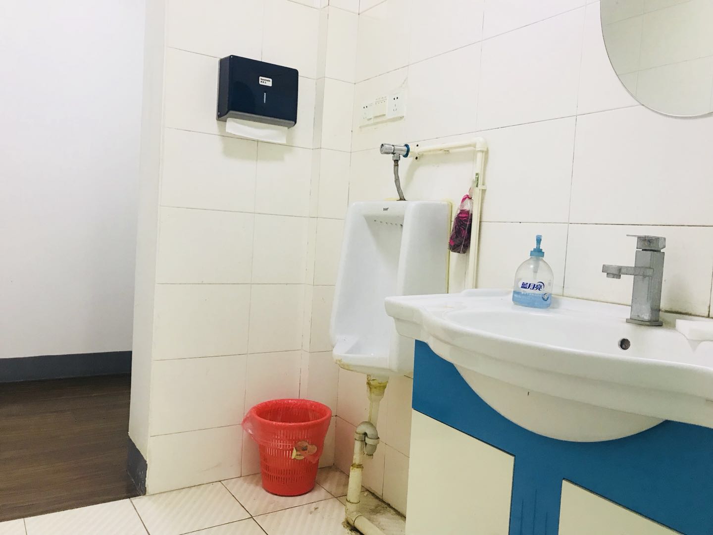 �±���ɺ�·�ٽ�����ת��  �ѳɽ� 