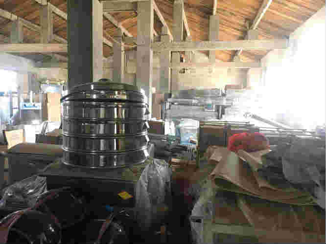 �����ɽ��ũ����Ʒ�����г��Թ���ת��