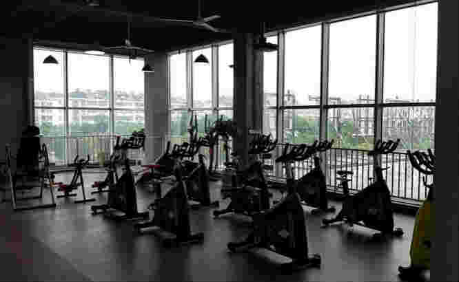 ������ҵ�㳡������ת��  ��ת��