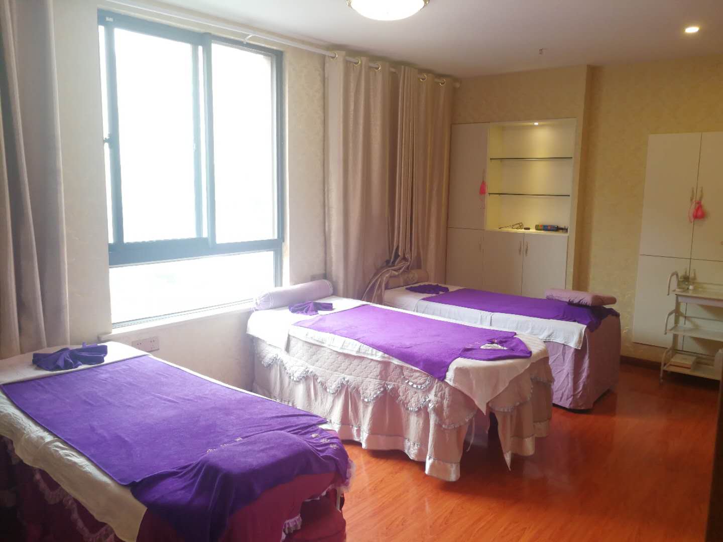 ��¥��㹫԰����Ժת��