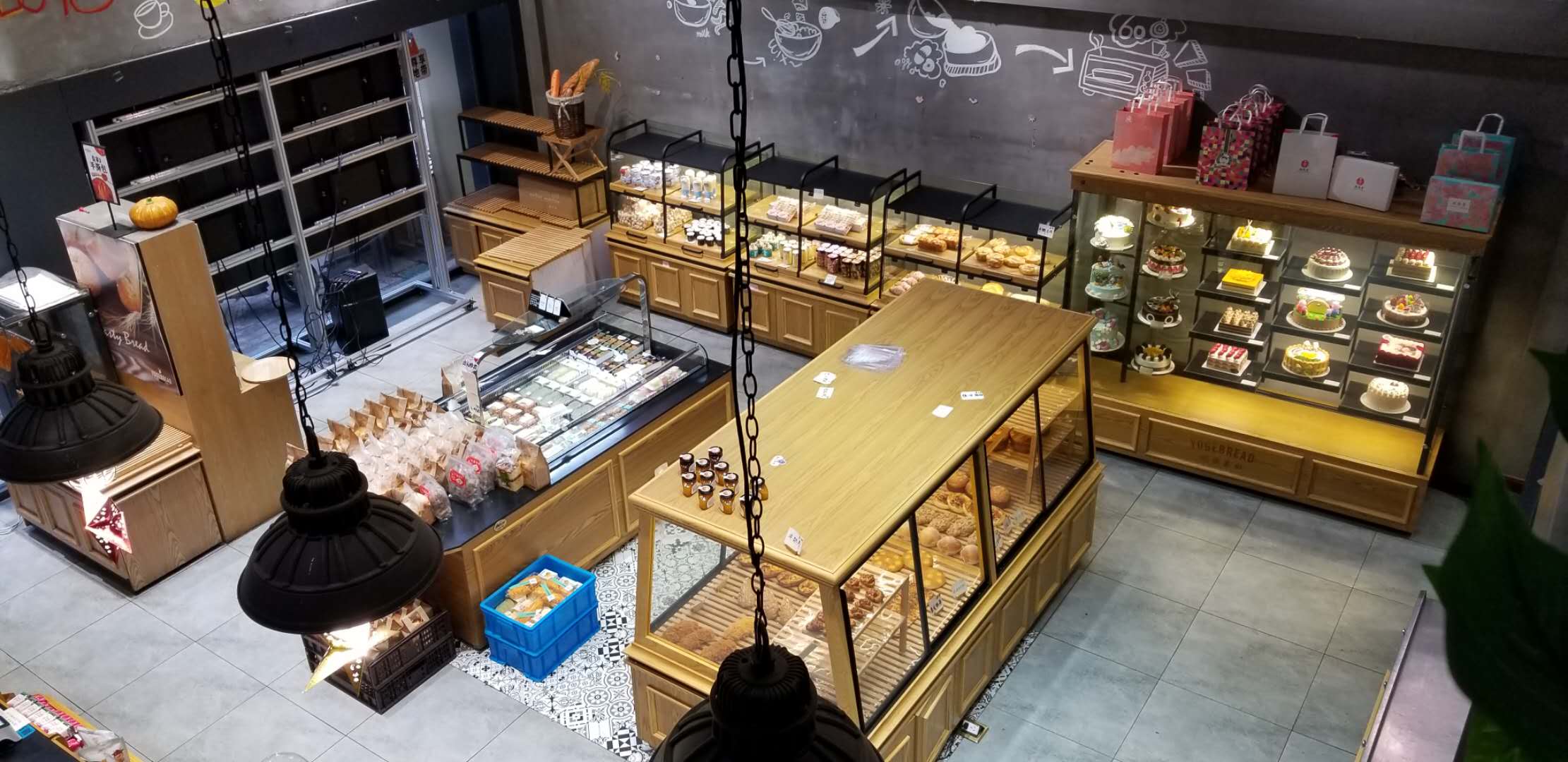 ������ɽ�����������ת��  ��ת��