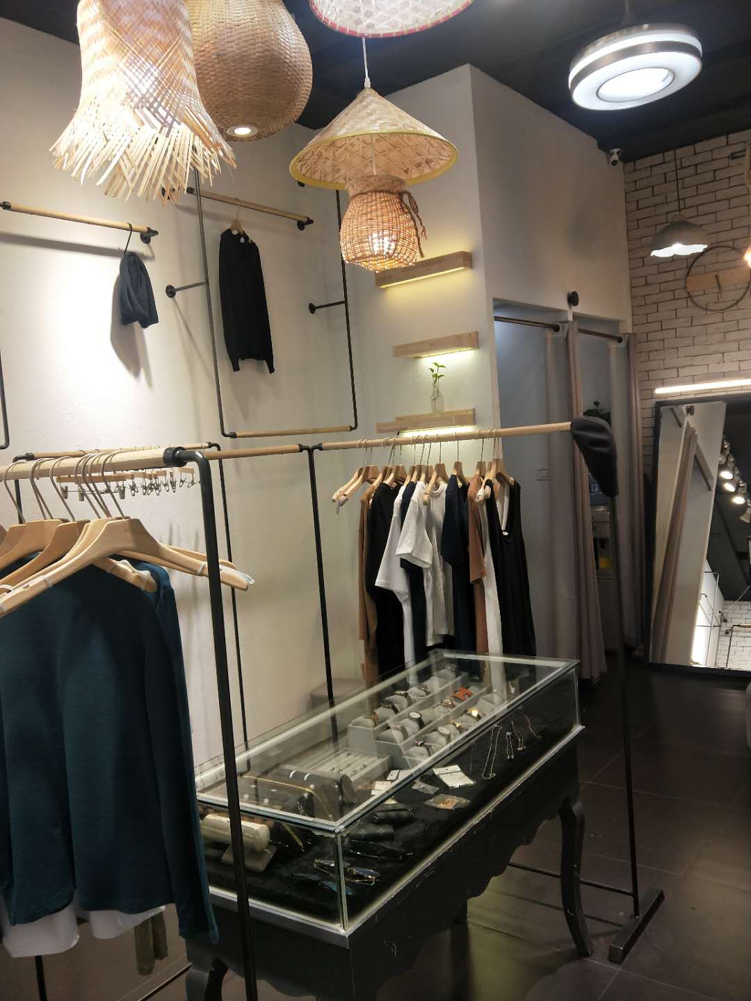 �±�����װ��ת�� ��ת�� 