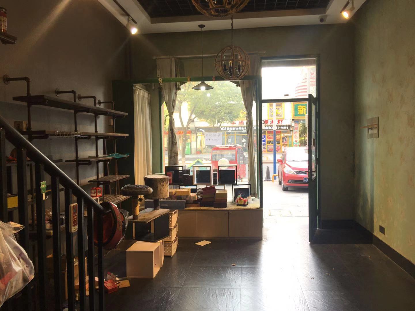 ��¥��㹫԰���ٽ�����ת��  �ѳɽ�