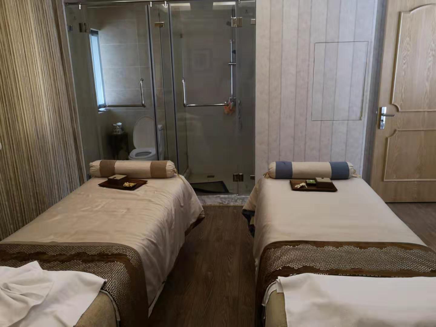 ��̳����Ժת��