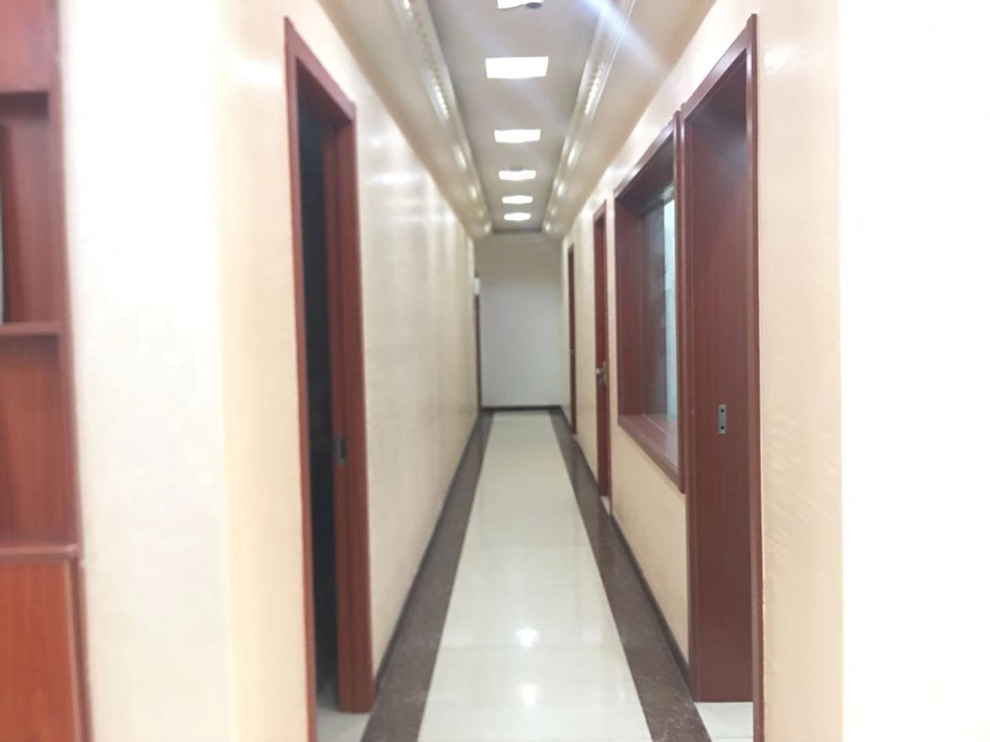 ������ƽ�������ٽ�����ת��