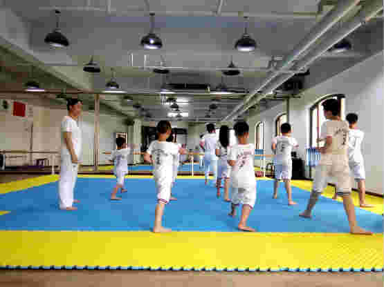 ��������������ѵ��ת��