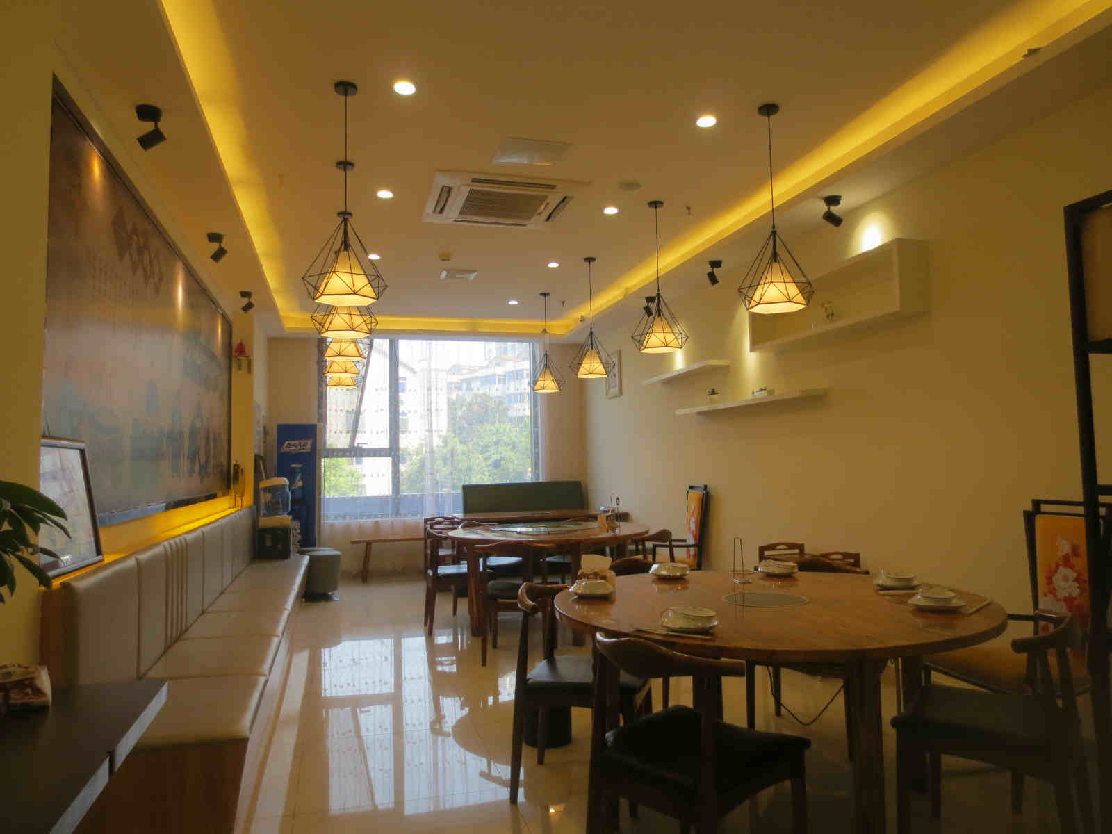 �±���������̳���