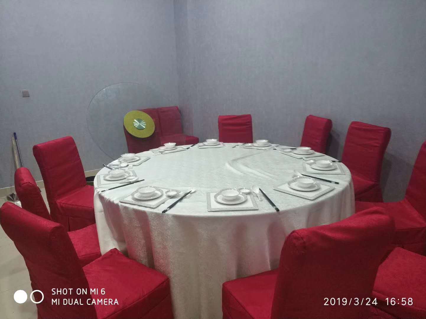 ���º�Ǿ�װ��ӯ������ת��  �ѳɽ�