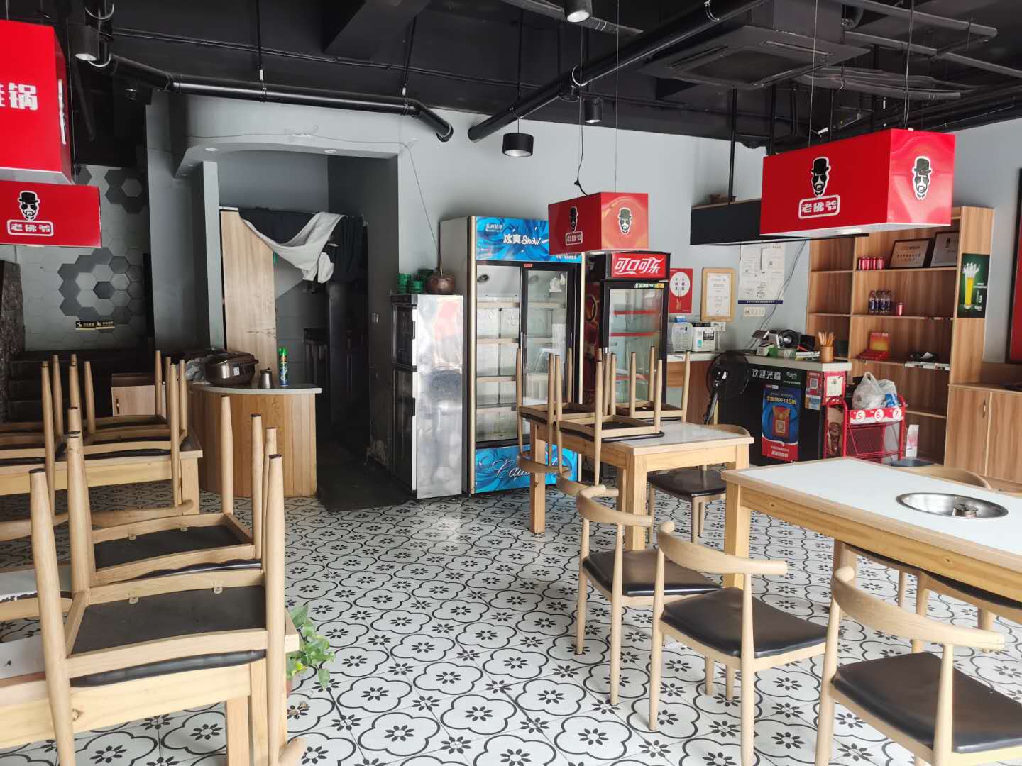 ��¥ҹ�����еؾ�װ�޵���ת��