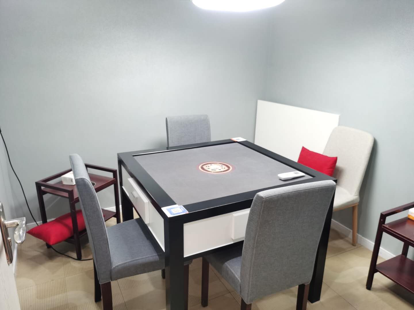 �±���װ������ת��