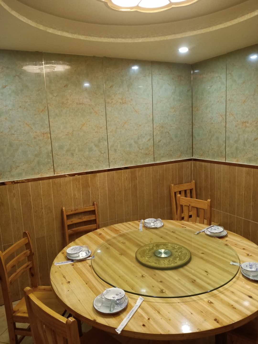 �������񷹵�ת�� ��ת��