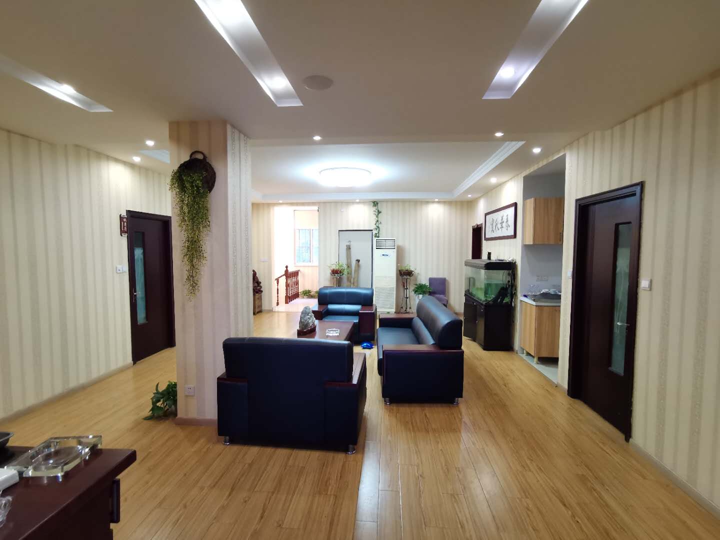 �±������͹�ת��  ����/�а�/����  