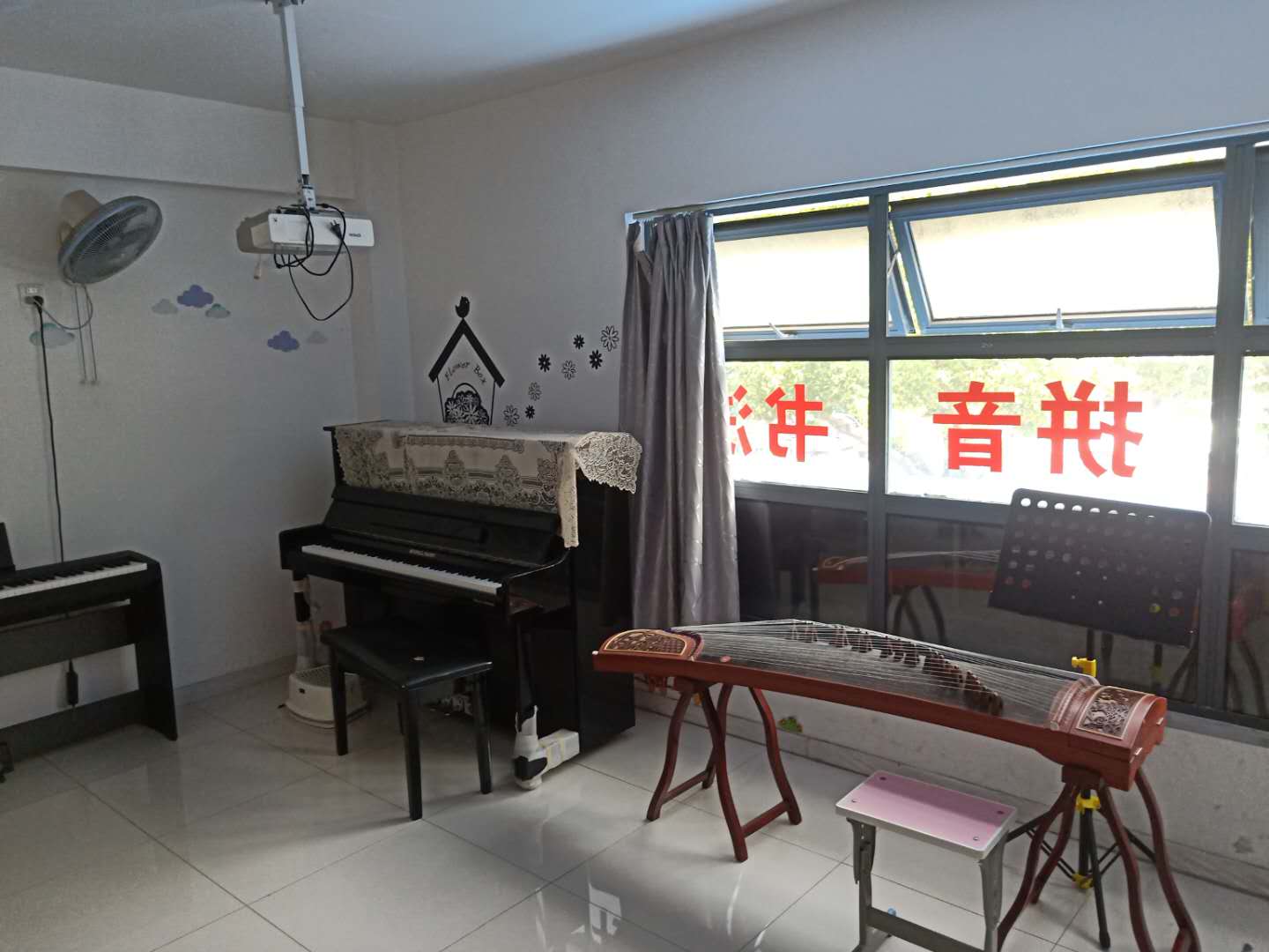 �������ӯ����ѵ����ת��