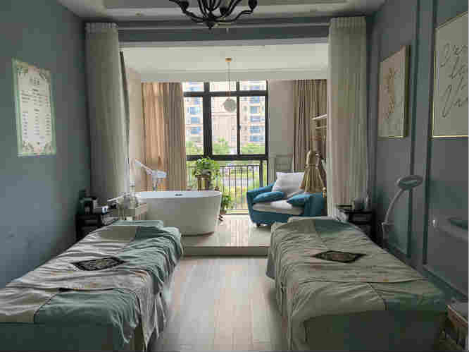 ��̳����Ժת��