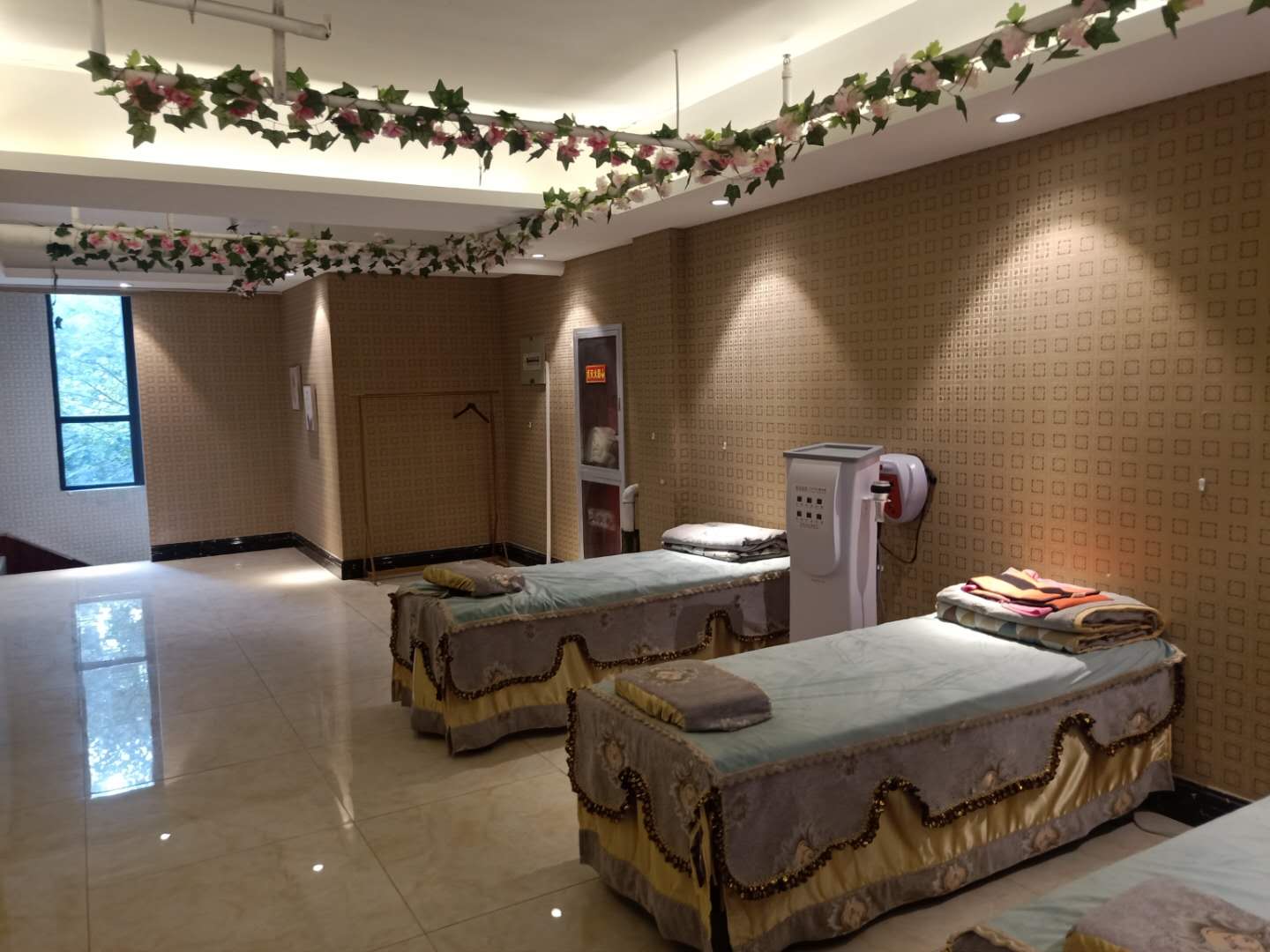 ��¥�����㳡���ݼ��ʵ�ת����ҵ����