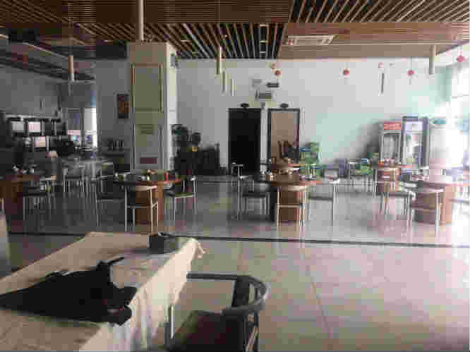 ��ѧ��800ƽ��һ�㷹��ת��