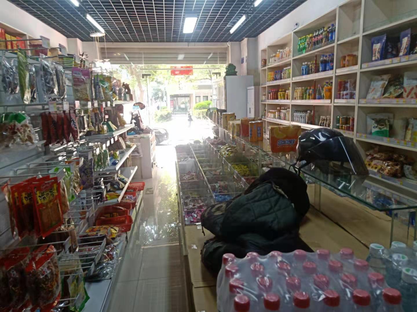 ����С�����ſڳ���ת��