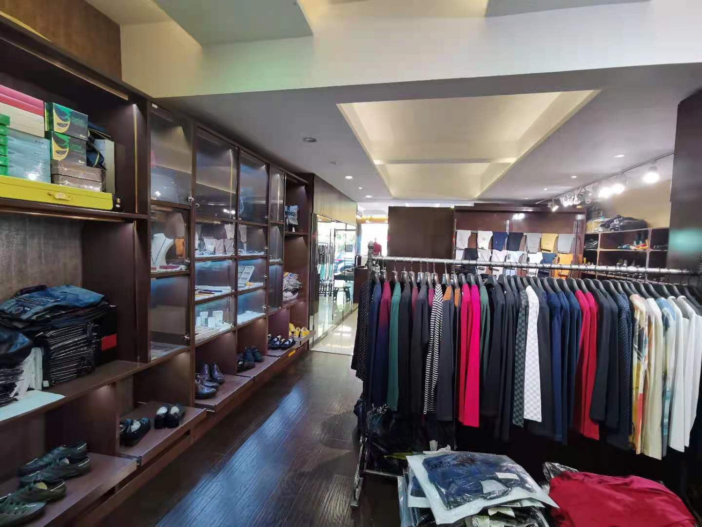 ��¥����·����ת�û�а� �ſ�8�� ��ҵ����