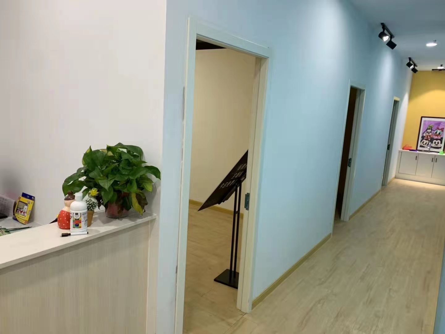 ����滭��ѵ����ת��