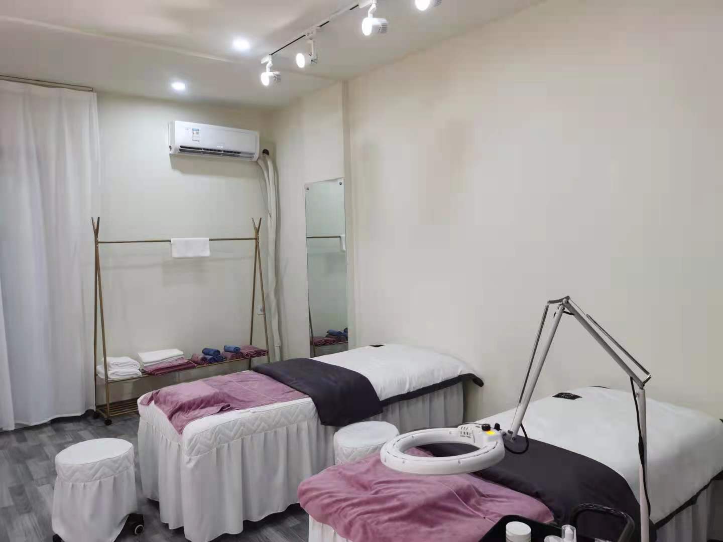 �����԰�־�װ������Ժת��