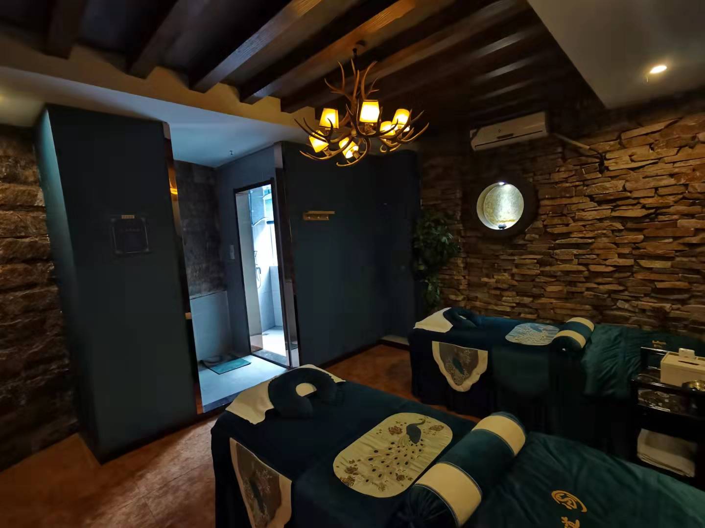 �±�������԰�ɶ�������ת�� ��ת��