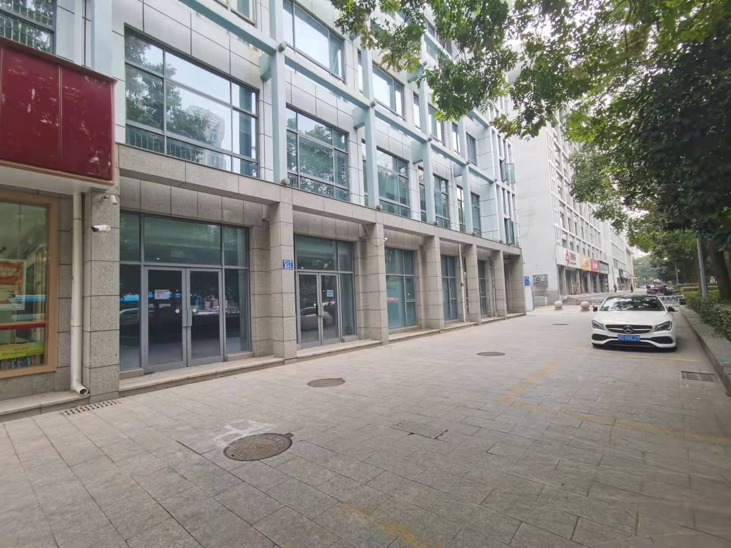 �±��������̳���