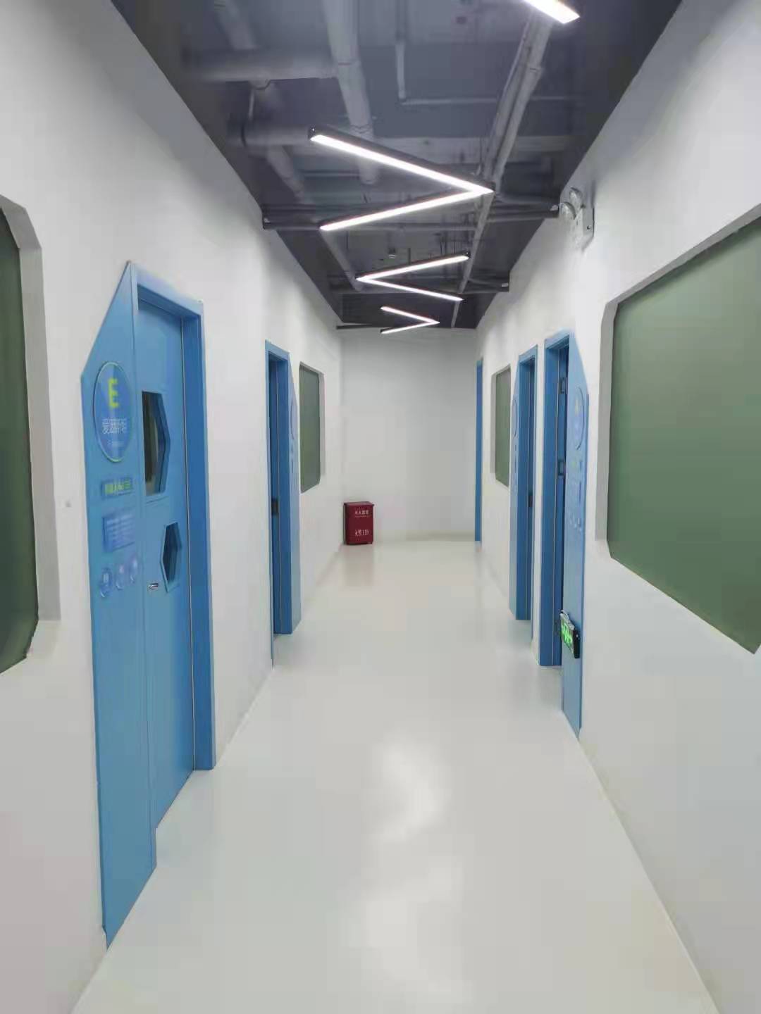 �±���ó�㳡������ѵ����ת��