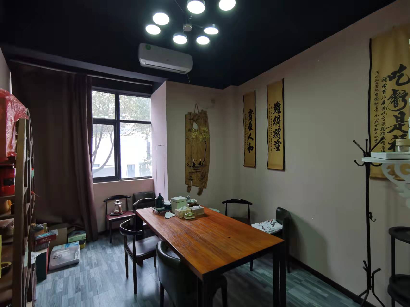 ����һ���ſ�����ת�ã�������+��Ʒ+���ƣ�