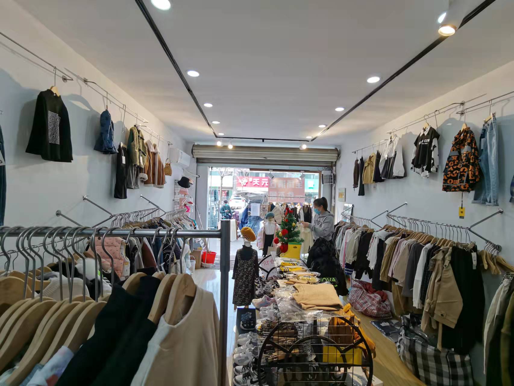 �±�����ɽ·����ת��