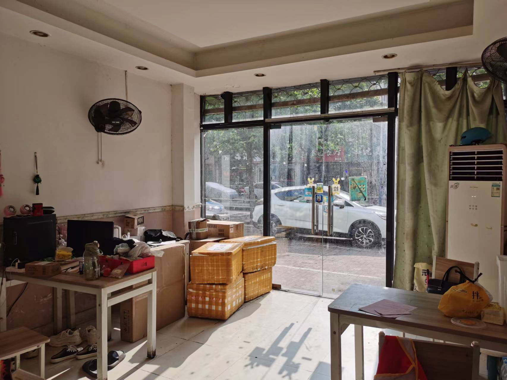 �±�С���ſڲ�����ת��