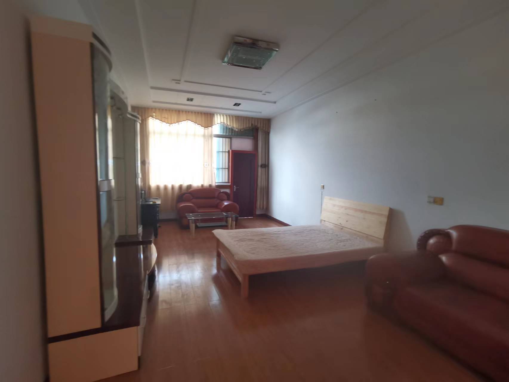 ��������ԡ��ת��