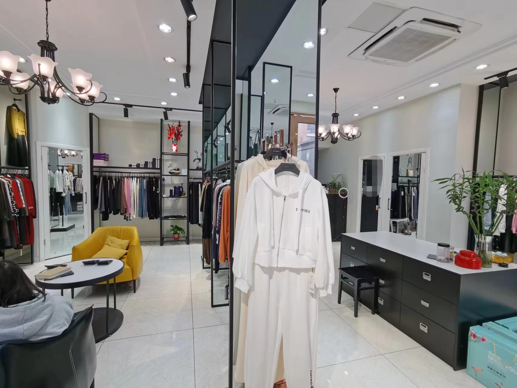 �±�Ѧ������ת�� ���� ���� �ɲ���