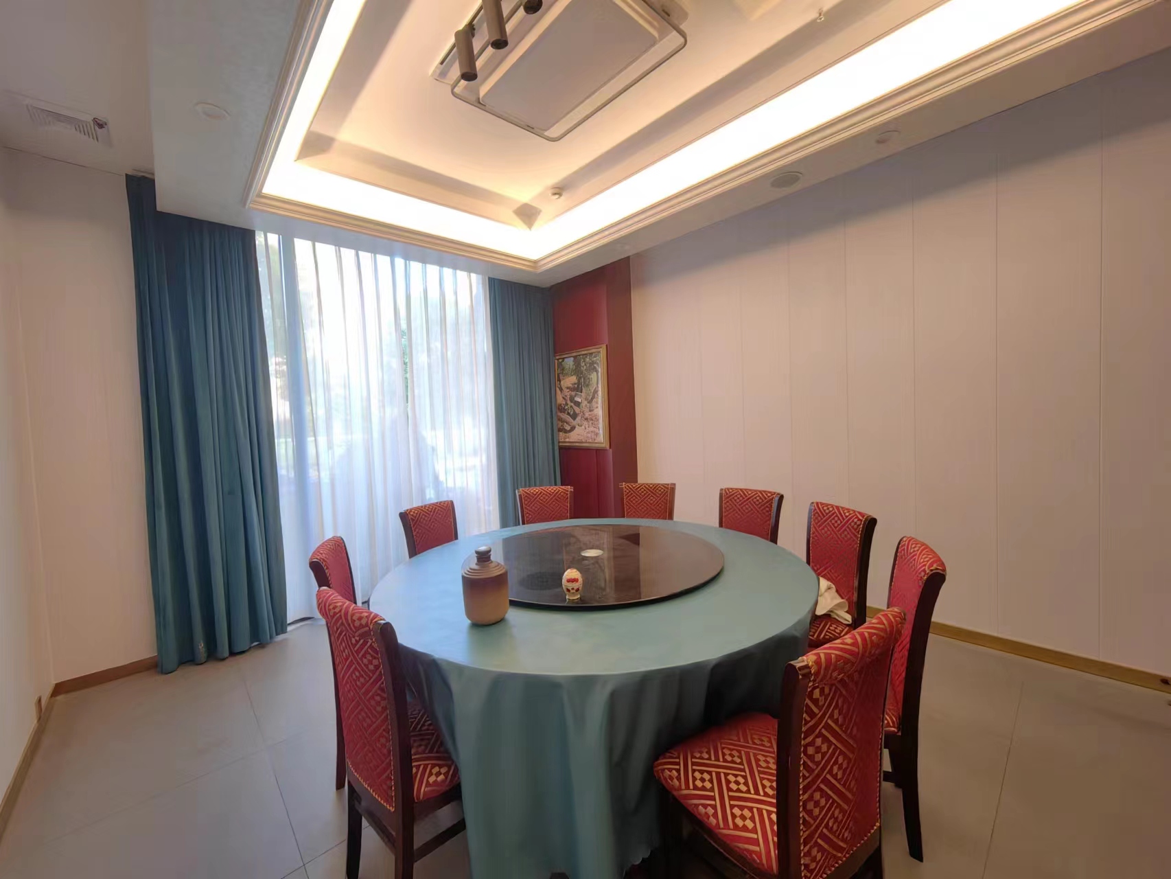 ����������ͥ·�ڹսǾ�װ�޵������