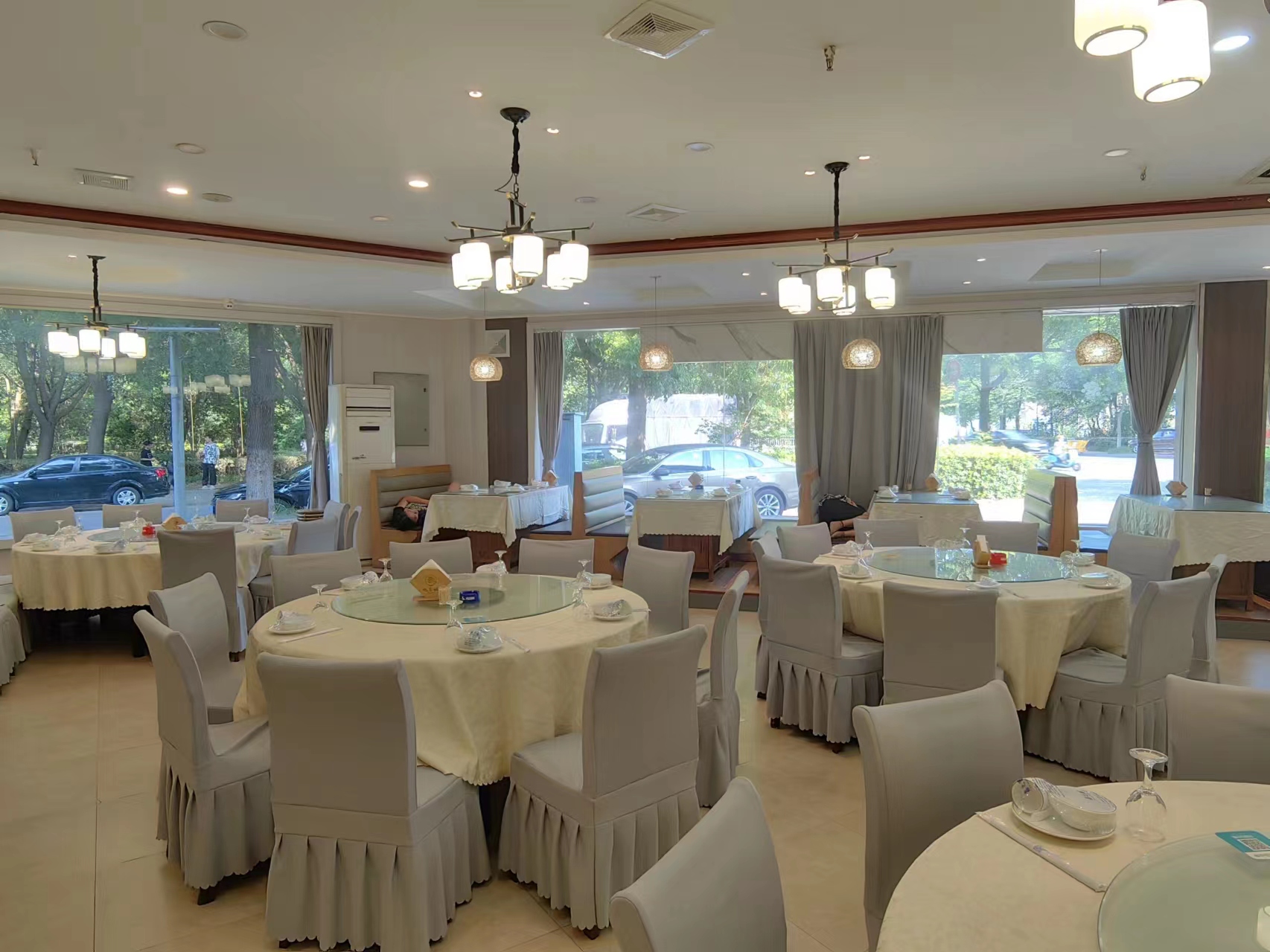 �±�����·�ڹսǷ���ת��