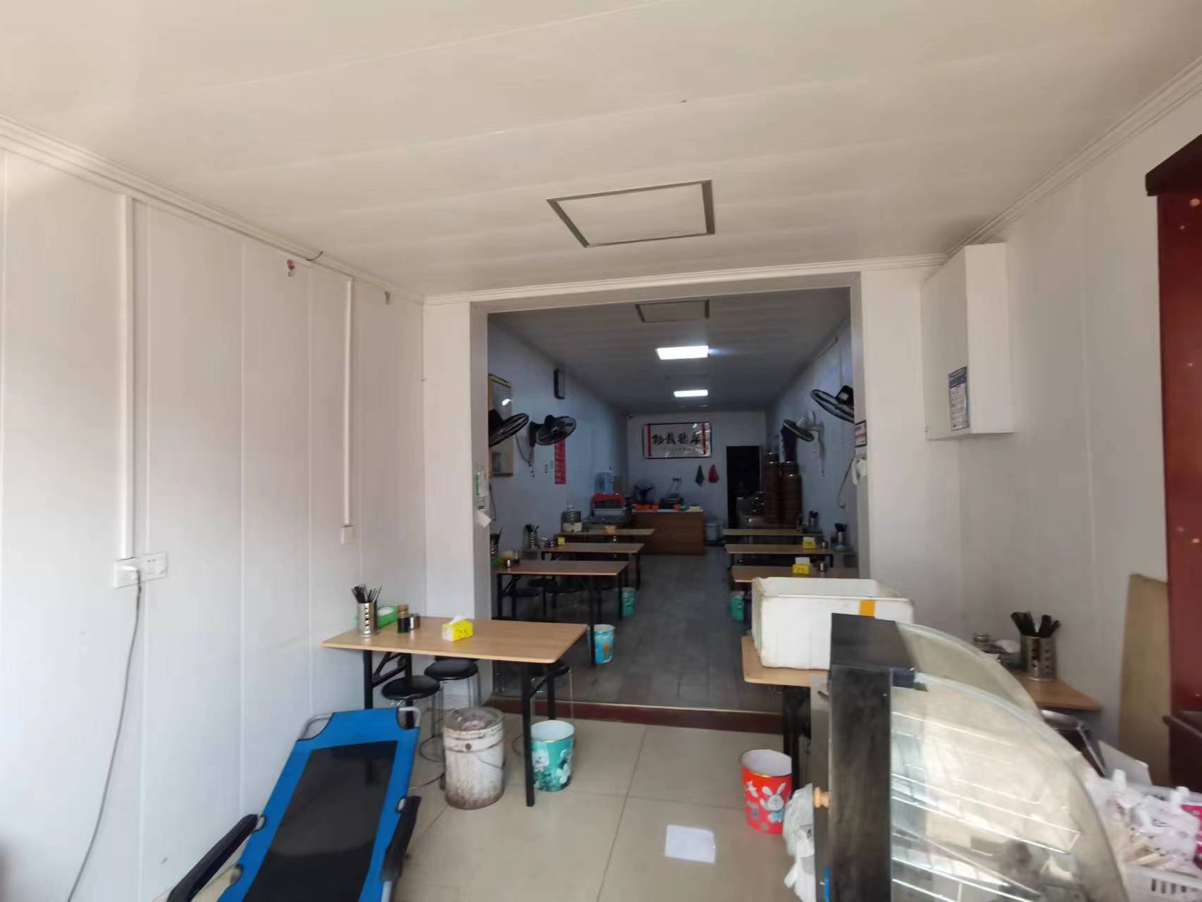 ���ܽ�ز��г��ſ���͵�ת��