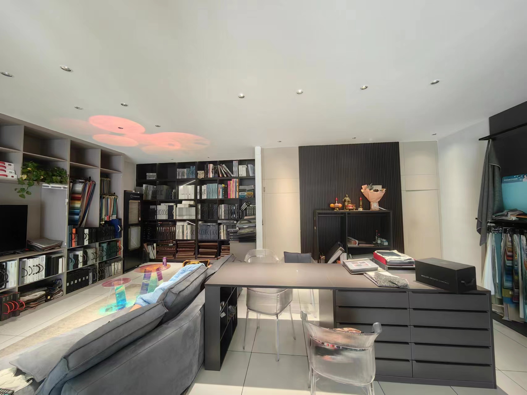 ������÷��װ�޵���ת��