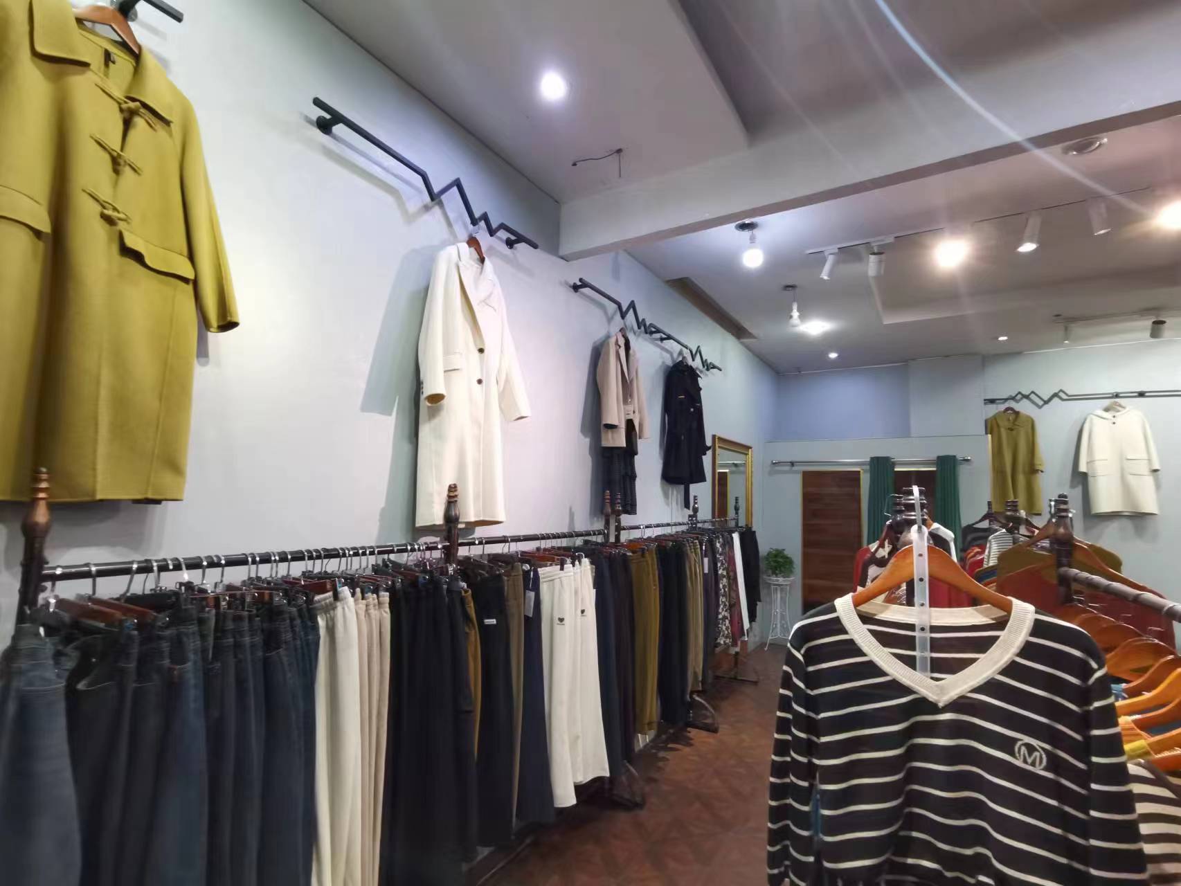 �����ѧ�ǳ����ſڷ�װ��ת��