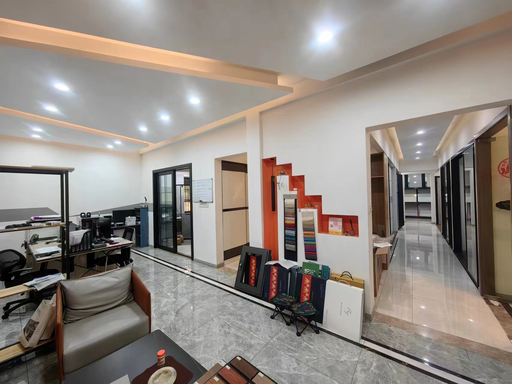 ���������װ�޵���ת��