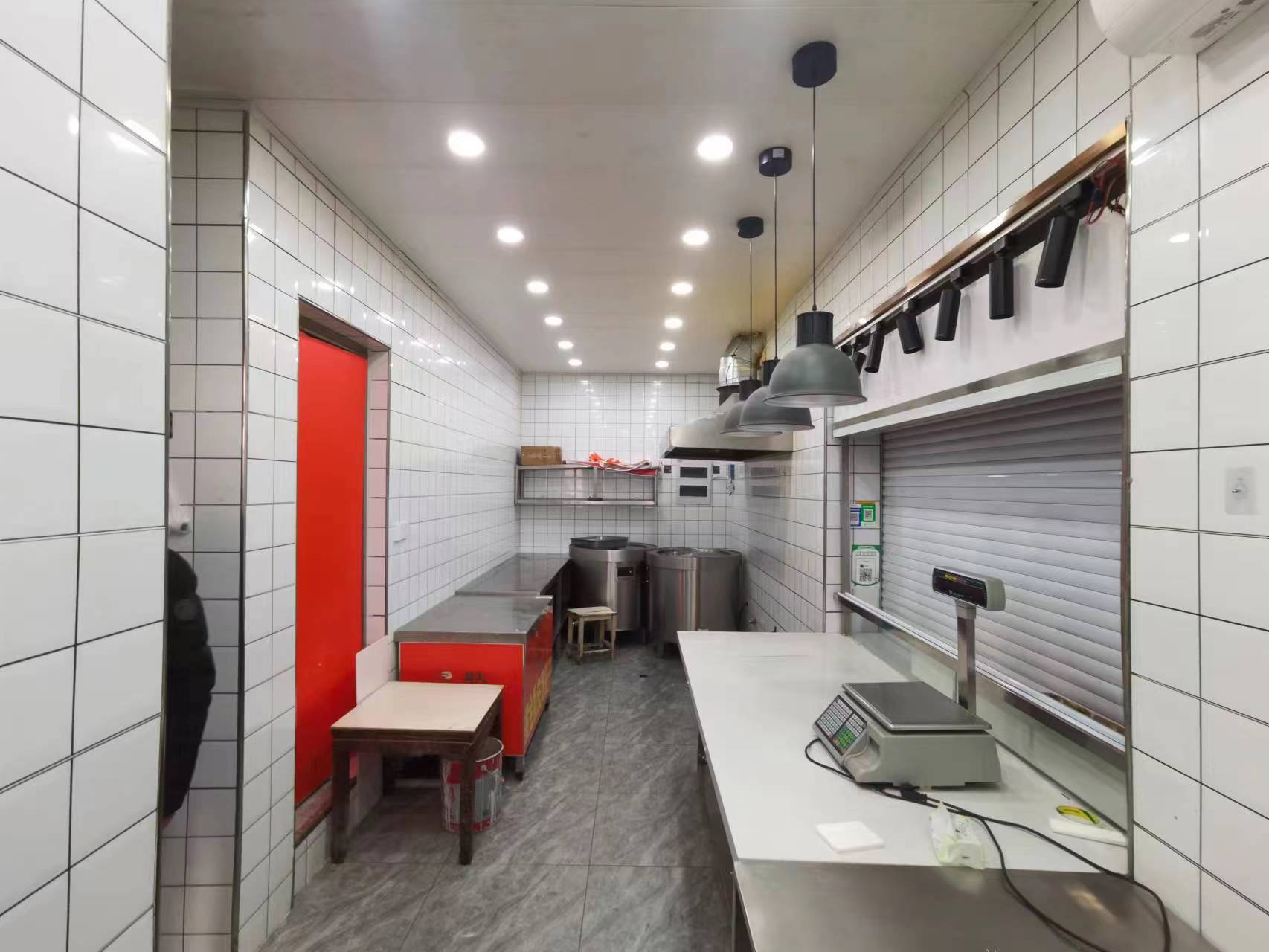 ��¥��԰���г��ſ�С�Ե�ת��