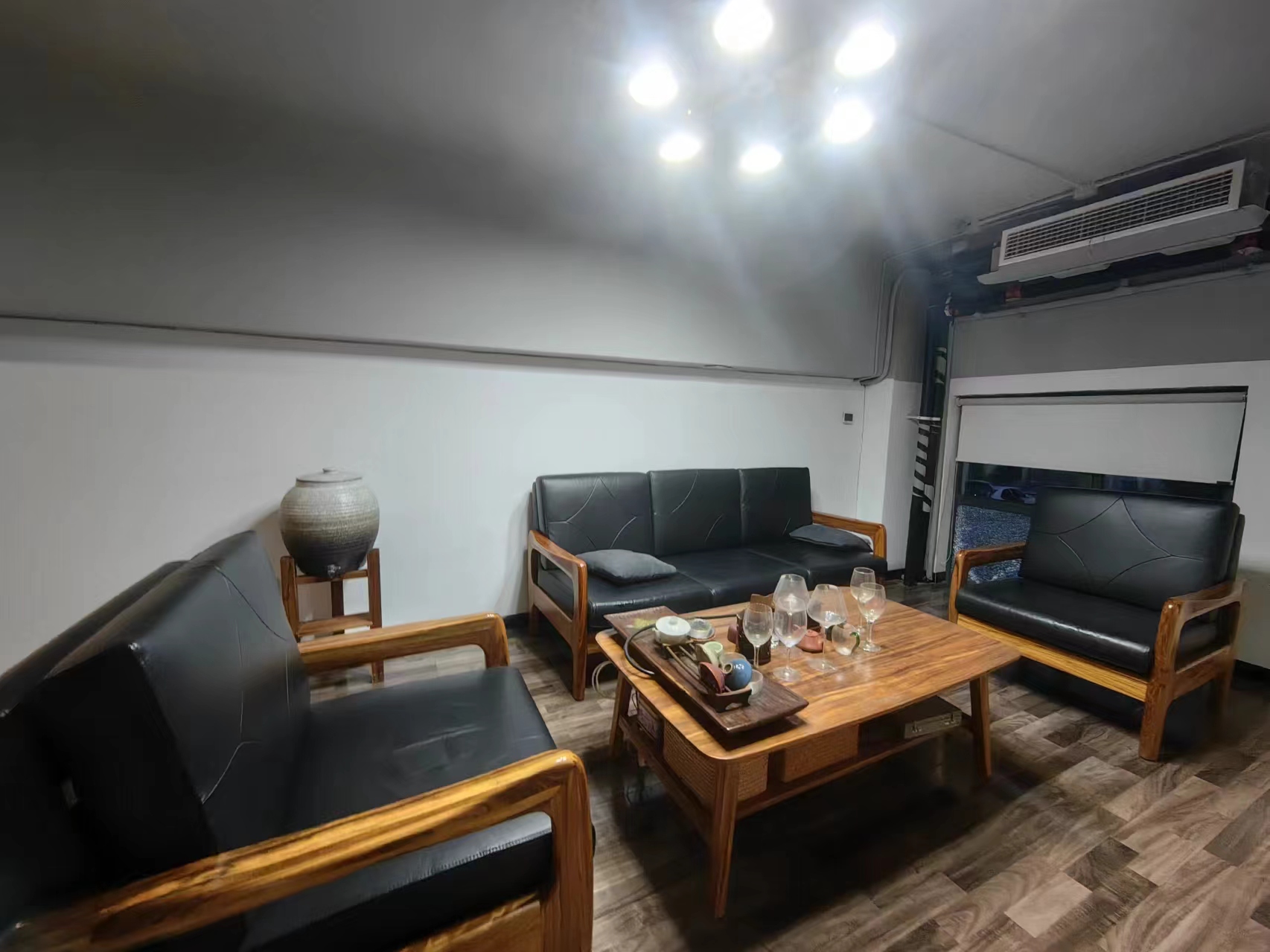 ��¥��װ�޵���ת��