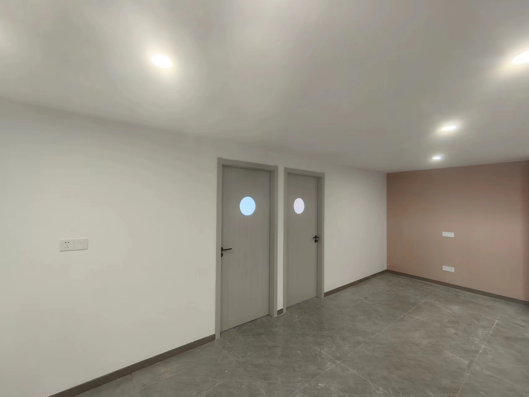 ���ǰ�ƾ�װ����ԡ��ת��