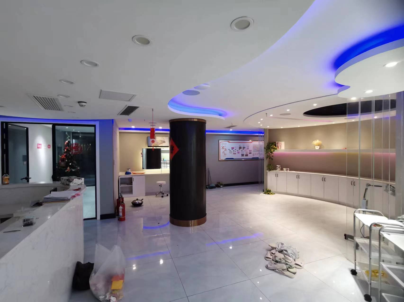 ��¥��ҵ���̳���  ����Ժװ��