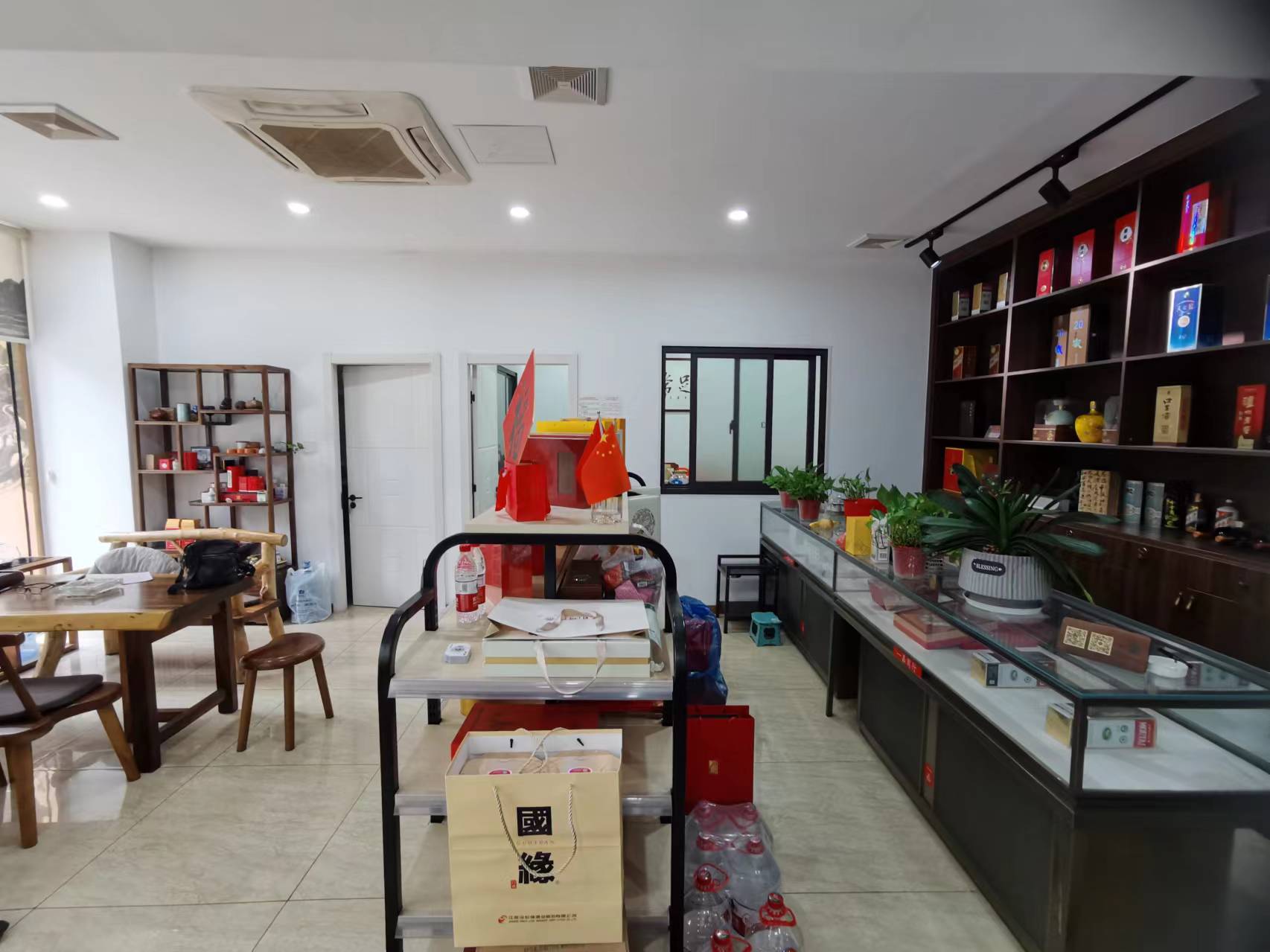 ��������С������ת��������  ��¥������