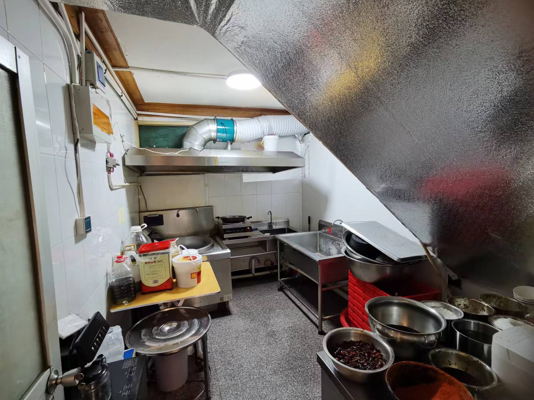 ��¥�Ͼ���·�͹�ת��