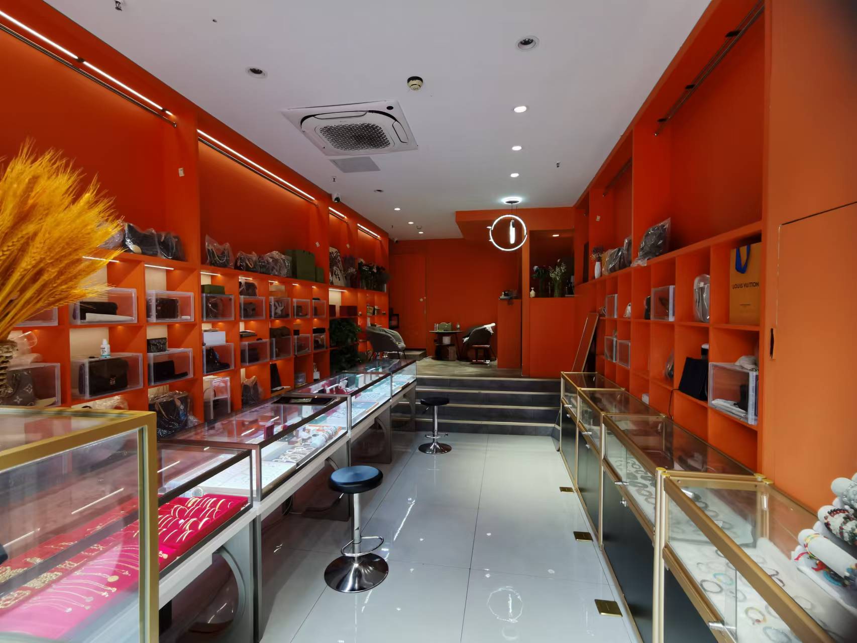 �±����������ת��  ��ҵ����