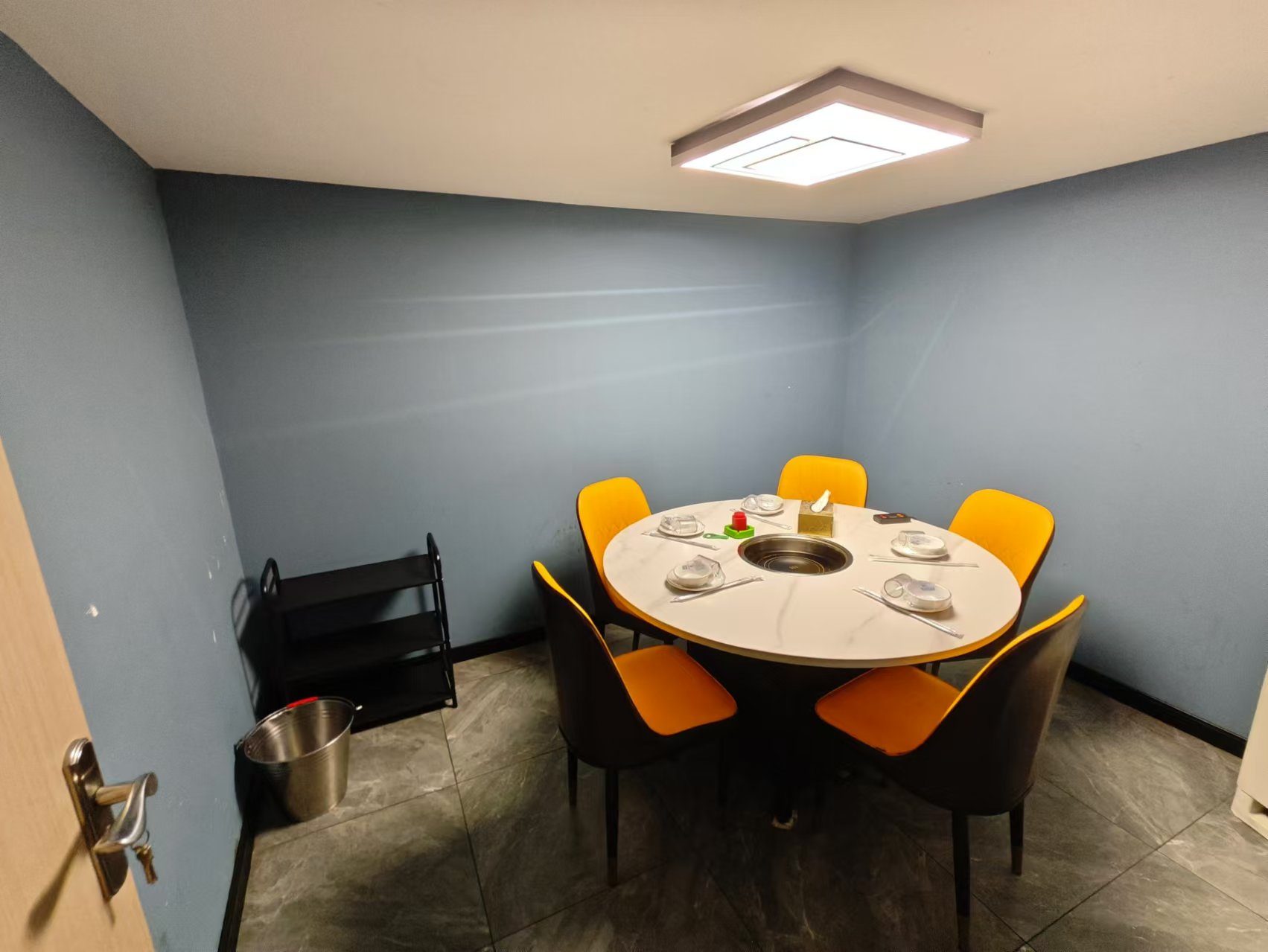 ������բ�϶��ת����ҵ����