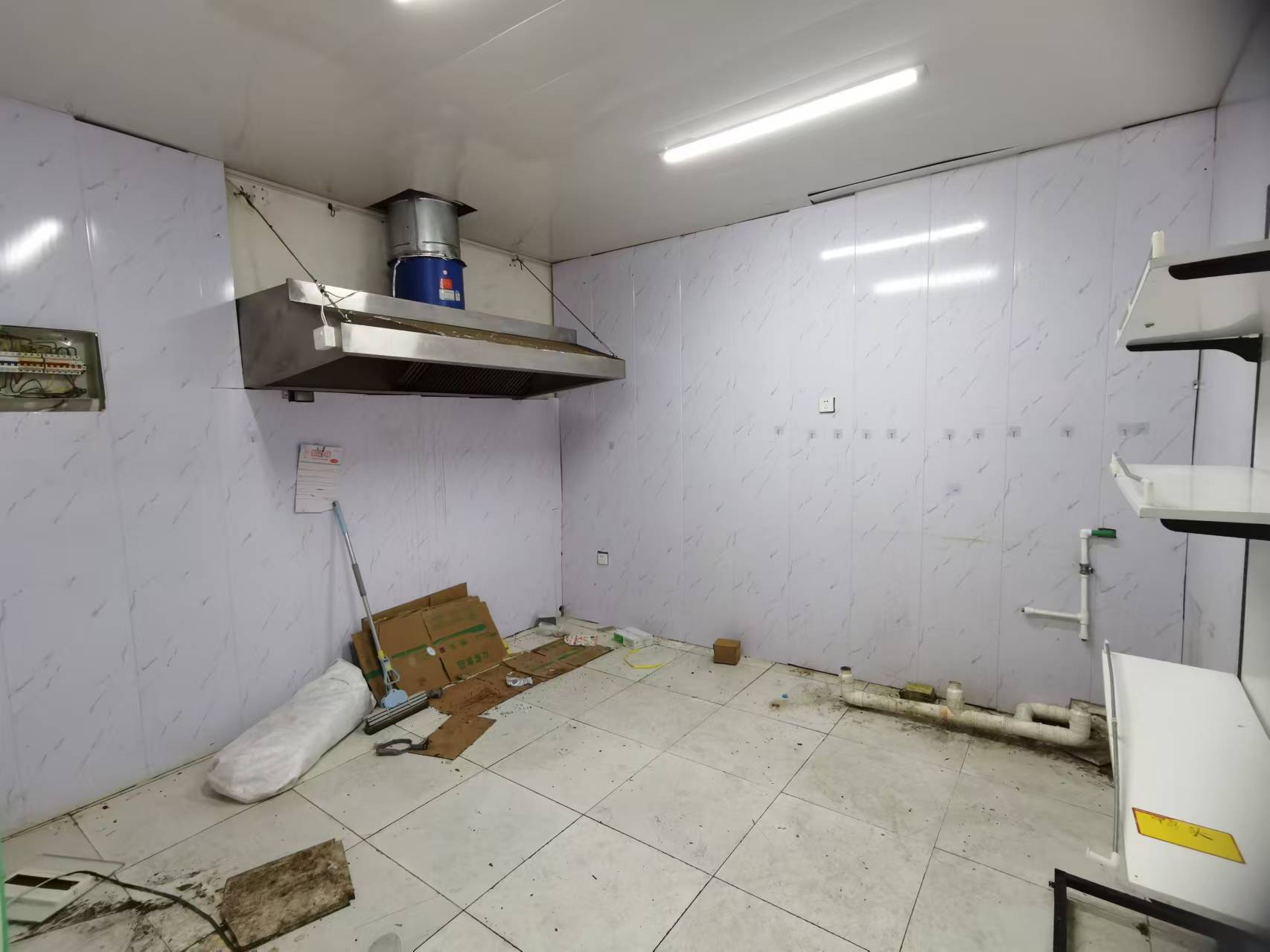 ����ջ�·С�Ե�ת��