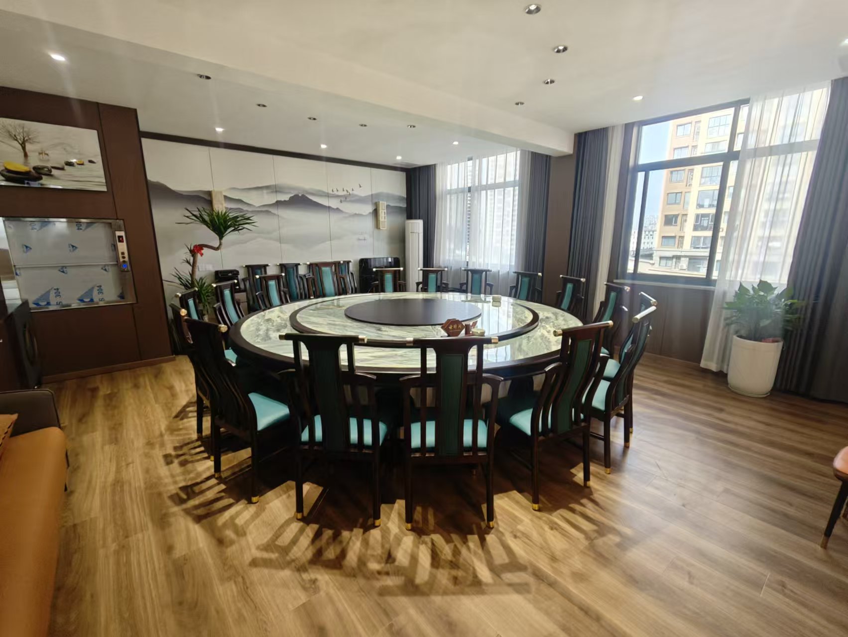 ����������������ת����ҵ����